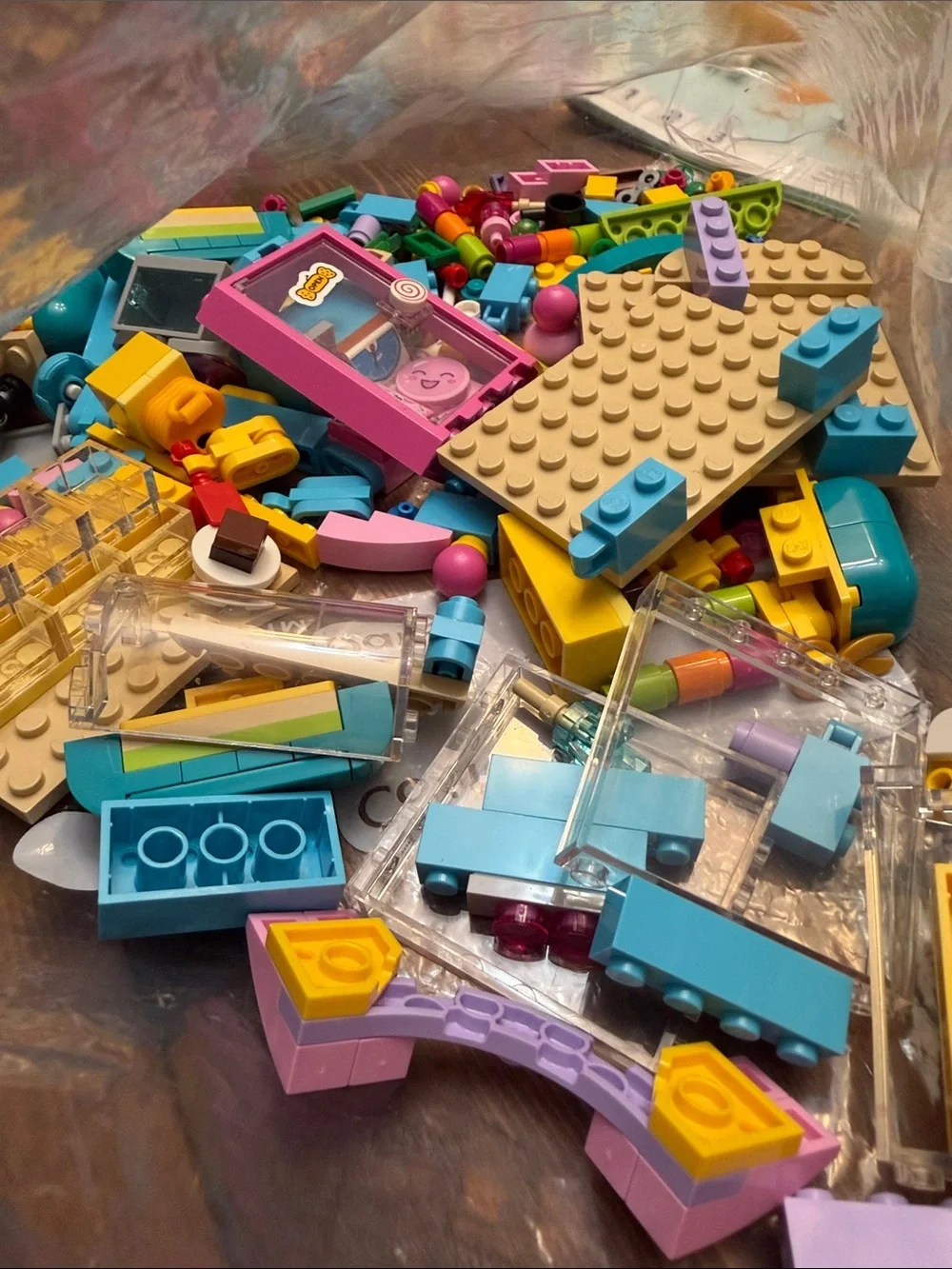 LEGO Friends Heartlake City Candy Store 42649 Parts/Manuals Incomplete EUC
